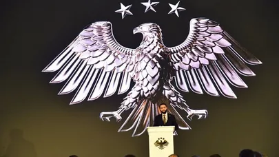 Suriyanın gerbi dəyişdirildi - FOTO/VİDEO