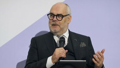 Estoniya prezidentindən rus dili ilə bağlı çağırış: Rahat buraxaq