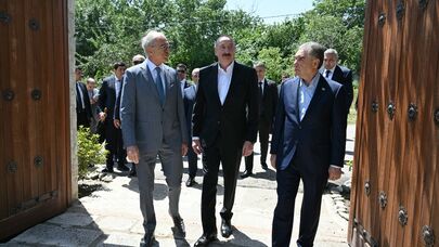 İlham Əliyev və Berdiməhəmmədov Bülbülün ev-muzeyində - FOTO