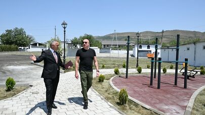 Prezident Xocalının Təzəbinə kəndində görülən işlərlə tanış oldu
