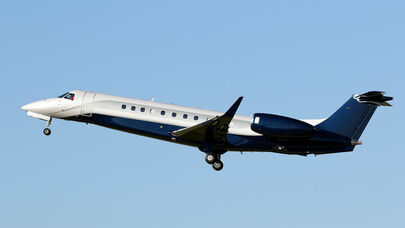 Xəzər dənizi üzərində TƏHLÜKƏ SİQNALI - Təyyarə məcburi eniş etdi