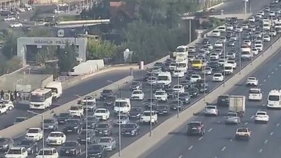 Paytaxt yolları keçilməz oldu - SİYAHI