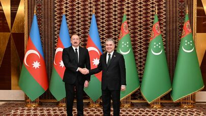 İlham Əliyevin Berdiməhəmmədovla təkbətək görüşü başladı - Yeniləndi