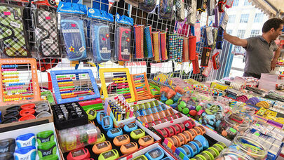 Məhsul ucuz, seçim çox: Məktəbli ləvazimatları görün neçəyə olub