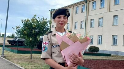 Gürcüstanda ilk dəfə azərbaycanlı qadına leytenant rütbəsi verildi - FOTO