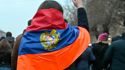 Ermənistanda PROSES BAŞLADI - “Rusiya hərbi bazasını Gümrüdən çıxarın”