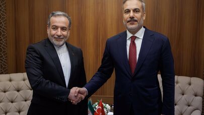 Hakan Fidan Abbas Əraqçi ilə görüşdü