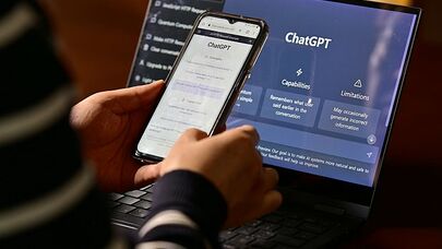 “ChatGPT” istifadəçilərin yazışmalarını polisə ötürəcək