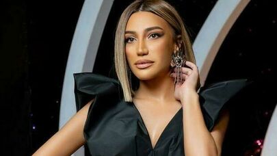 Röyanın məclisdə yaşlı kişi ilə maraqlı dialoqu - VİDEO