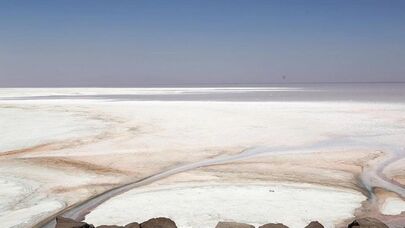 Urmiya gölü tamamilə qurudu - FOTO