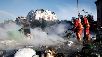 Parisdə etirazçılar Makronun istefasını tələb edir