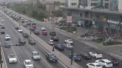 Paytaxt yollarında tıxac yarandı - SİYAHI