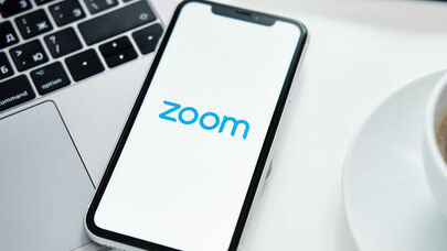 "Zoom" qonşu ölkədə tezliklə BLOKLANACAQ