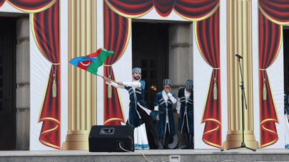 Yeni teatr mövsümünün açılış mərasimi keçirildi - FOTO