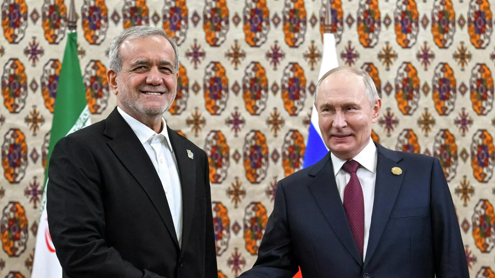 93 yox, 100-dən çox: Putinlə Pezeşkian arasında Rəşt-Astara dəmir yolu ilə bağlı mübahisə