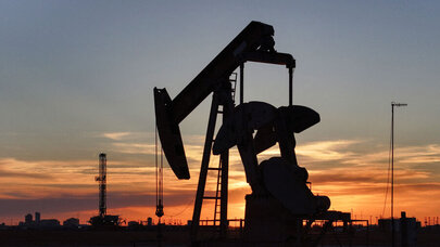 Blokada xəbərindən sonra neft kəskin bahalaşdı -  YENİ QİYMƏTLƏR