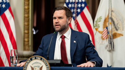 Trampın komandasında "İran çatı": Vens qiyam qaldırdı - Gizli detallar üzə çıxdı