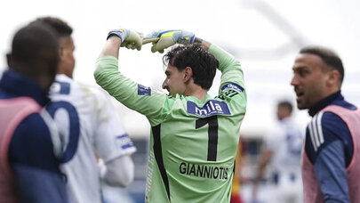 Türkiyə çempionatında nadir hadisə - Qapıçı uzaqdan qol vurdu