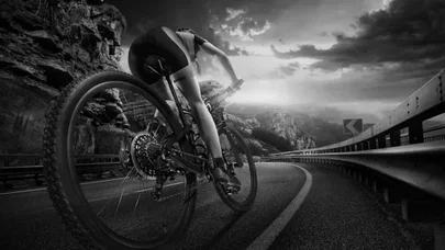 Məşq zamanı qəzaya düşdü, helikopterlə xəstəxanaya aparıldı