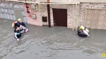 Keşlədə subasma ilə bağlı xilasetmə işləri aparılır - Video