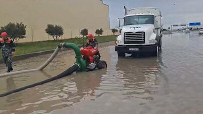 Xəzər, Sabunçu və Binəqədidə subasmanın fəsadları aradan qaldırılır - Video
