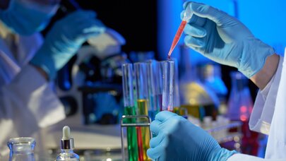 Xərçəngin sonu gəlir - Türk alimlər ölümcül xəstəliyin "kodunu" qırdı