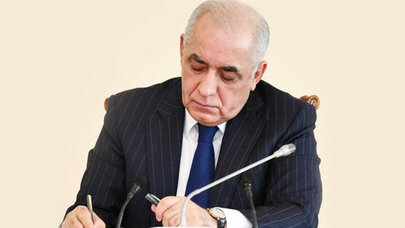 Əli Əsədov qərar imzaladı