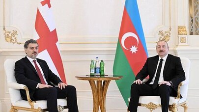 İlham Əliyevin Mixeil Kavelaşvili ilə təkbətək görüşü oldu