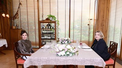 Tbilisidə Mehriban Əliyevanın şərəfinə lanç verildi - Foto