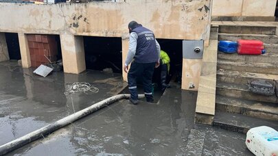 Bakıda intensiv yağışlar fəsadlar törətdi: qurumlar gücləndirilmiş rejimdə işləyir - FOTO