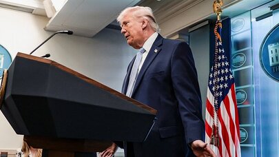 İranı bombalamağımızı geylər istəyir – Trampdan şok iddia