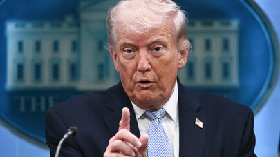 Tramp "Tam qələbə" xəbərini çatdırdı