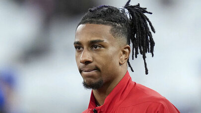 Hamı "Bayern"in ulduzundan danışır: Bu qədər puldan niyə imtina edir?