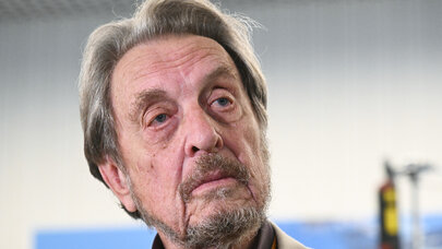 Mask bəzi ölkələrə gizli səyahət edib - Atası danışdı