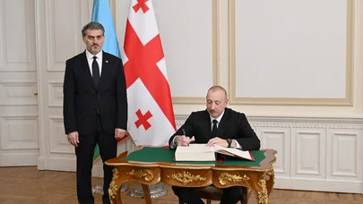 İlham Əliyev Tbilisidə xatirə kitabına nələr yazıb? - Video