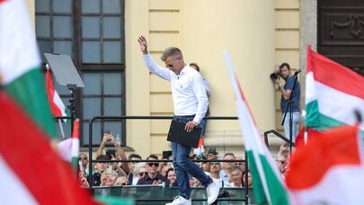 Macarıstanda hakimiyyətə gələn Madyarın ətrafındakı qalmaqallar - Skandal səs yazısı...