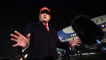 Konqres Trampın bu hərəkətini iyrənc adlandırdı: Ağlı başında deyil