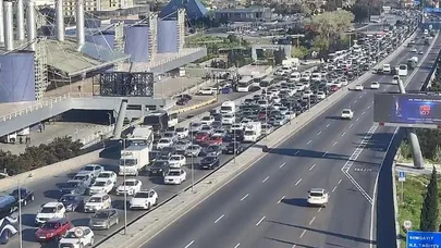 Bakının bu yollarında tıxac var - Siyahı