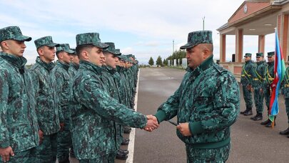 Hərbi xidməti başa vuran sərhədçi əsgərlər evlərinə yola salındı - FOTO