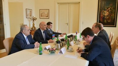 Elçin Əmirbəyov Brodski ilə Cənubi Qafqazda təhlükəsizliyi müzakirə etdi