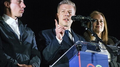 Zelenskiyə ağır zərbə: Ukrayna Macarıstan seçkilərinə müdaxilə edib