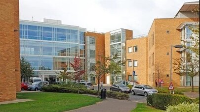 Türkiyədə dişlərini itirən britaniyalı kişi intihar etdi: Uğursuz əməliyyat