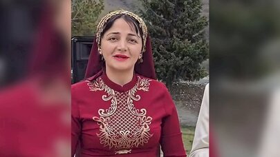 Rəqs müəllimi yağışda dərsə ayaqyalın getdi - VİDEO