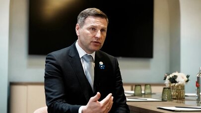 NATO-da fikir ayrılığı: Nazir alyansı “50 illik nikah”a bənzətdi