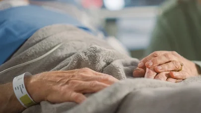 İnsanlar ölməzdən əvvəl nə görürlər?