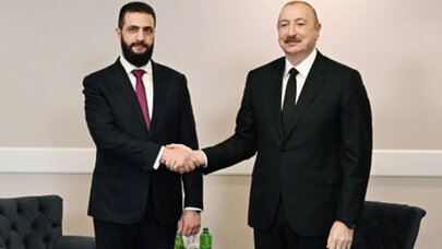 Əliyevlə Şaraa görüşdü - Foto