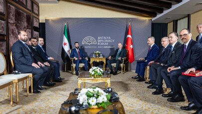 Antalyada Şaraa ilə Ərdoğan görüşdü