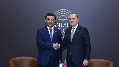 Azərbaycan-Özbəkistan əlaqələri dinamik inkişaf edir