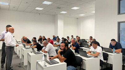 İmtahandan keçən taksi sürücüləri şəhadətnamələrini nə vaxt alacaqlar?