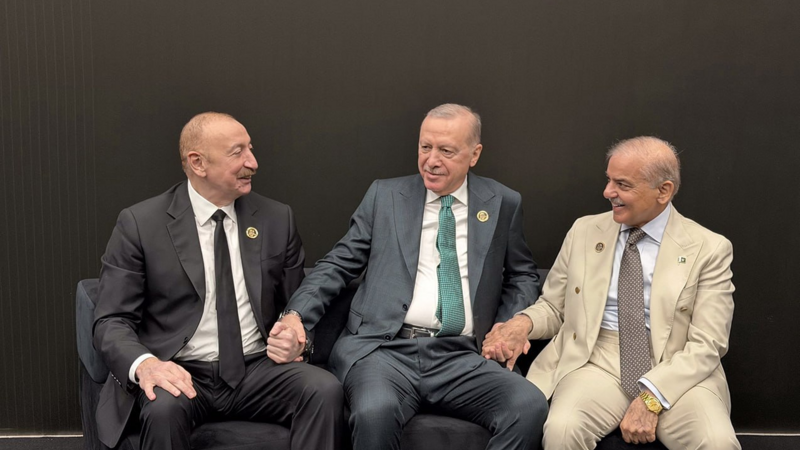 Fidan: Ərdoğan, Əliyev və Şərifin əl-ələ tutması dünyaya həmrəylik mesajıdır